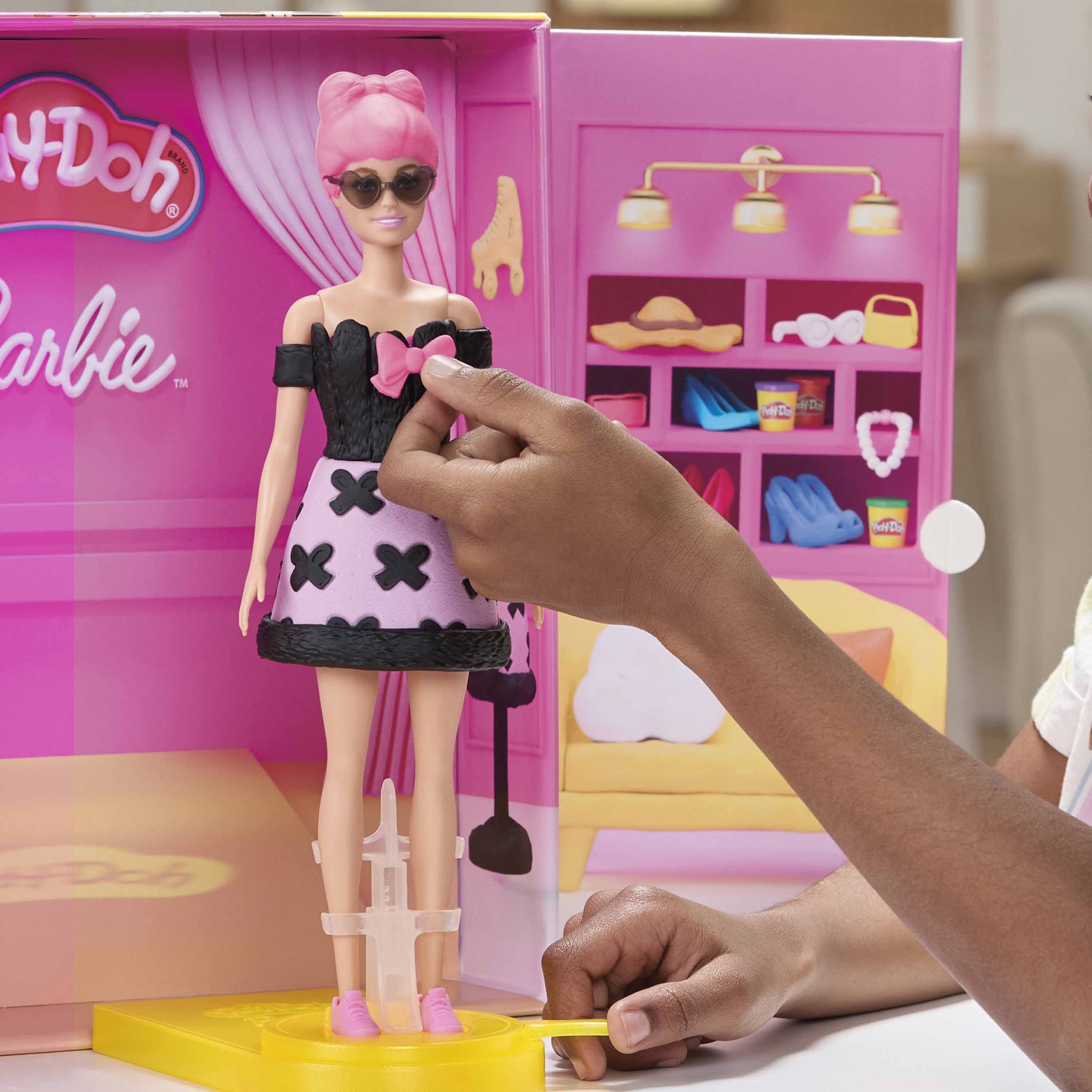 PLAY DOH BARBIE DESIGNER FASHION SHOW