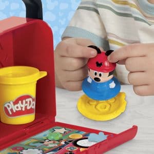 PLAY DOH DISNEY JR ON THE GO GARAGE PLAYSET