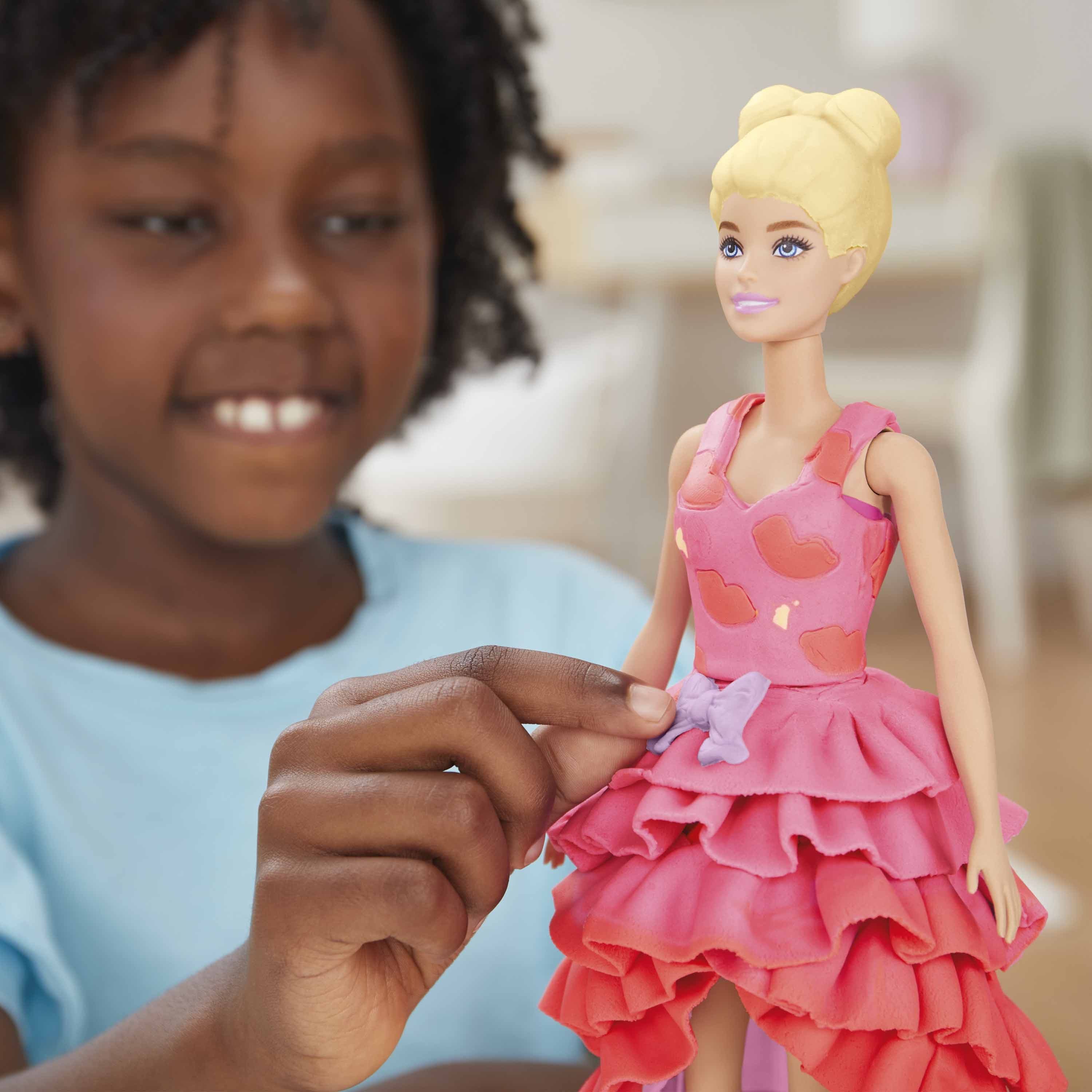 PLAY DOH BARBIE DESIGNER FASHION SHOW