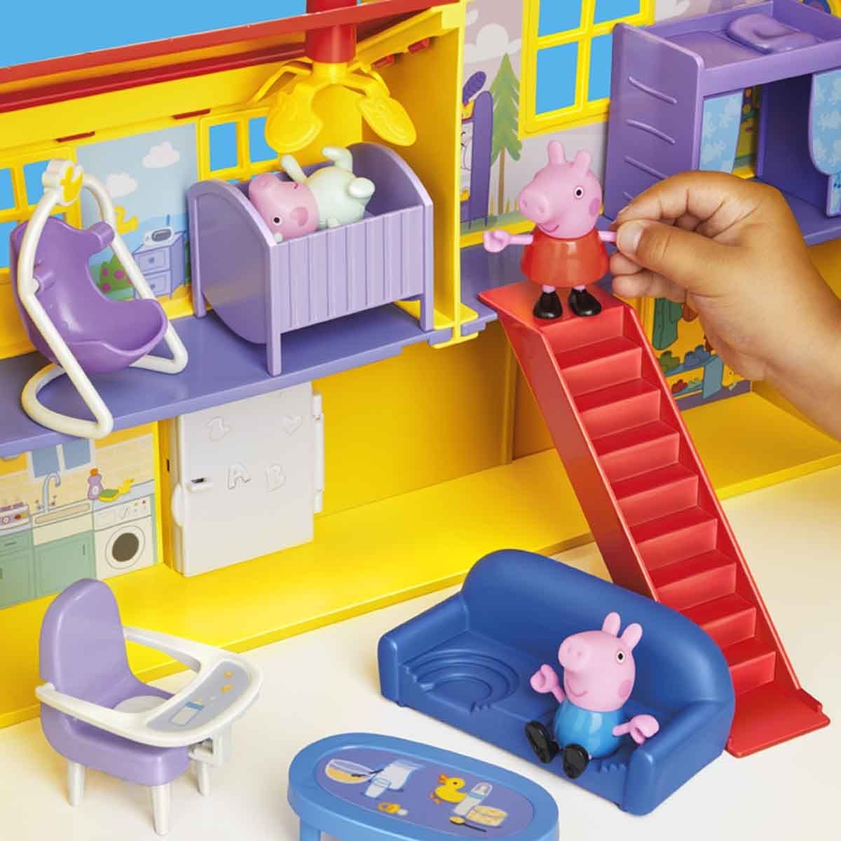 PEPPAS BIG FAMILY HOUSE