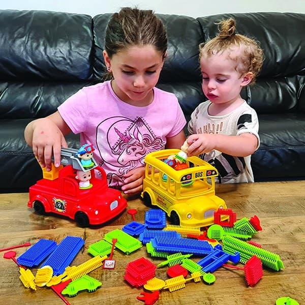 Cocomelon Fun Bricks Forklift Kit