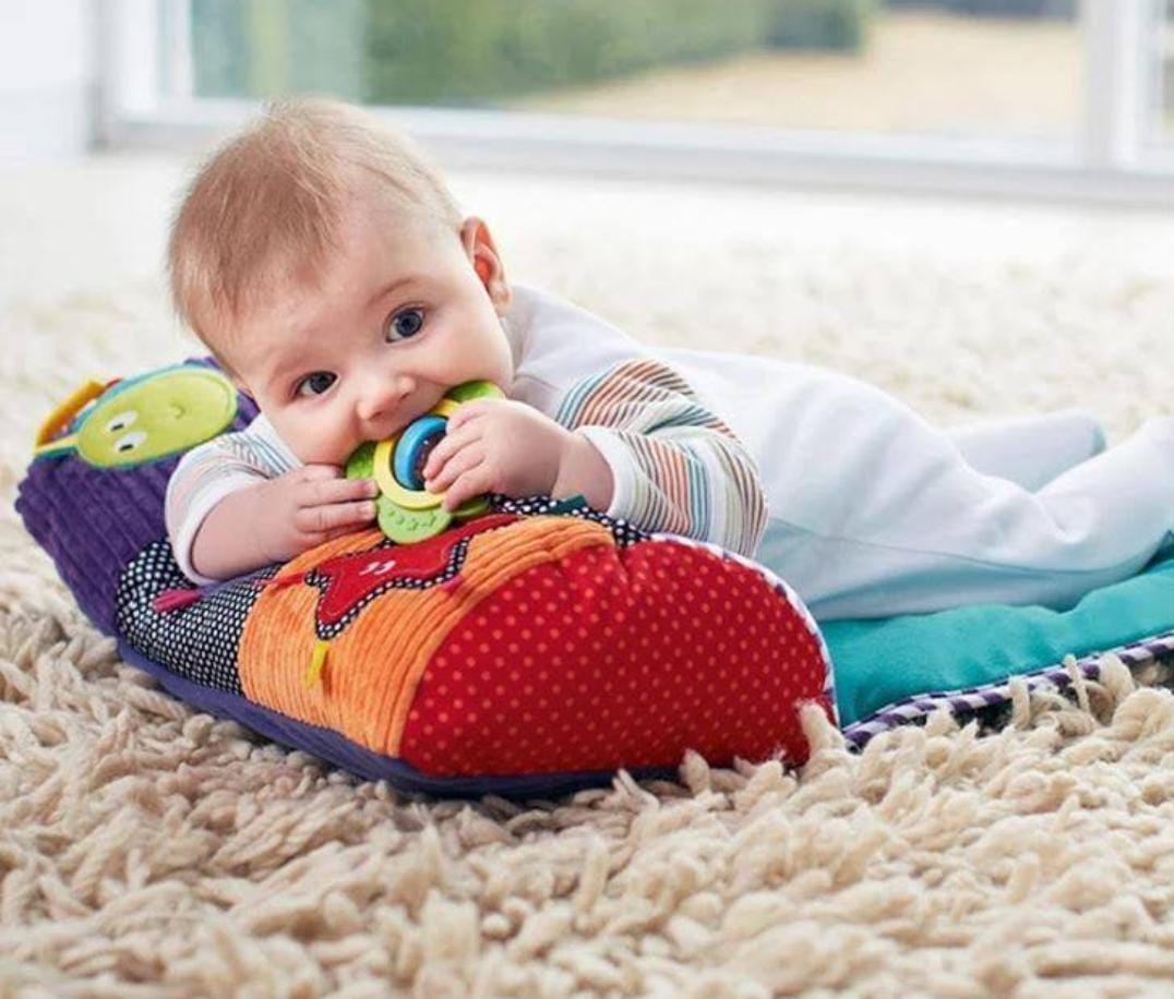 Multifunctional Tummy Time Pillow