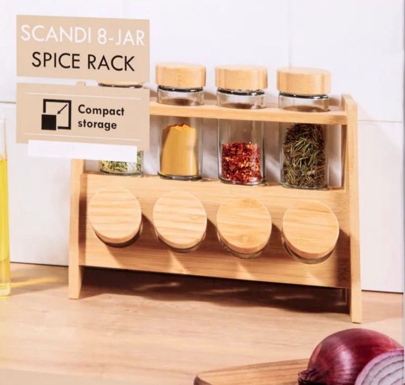 Spice Shaker Set With Stand