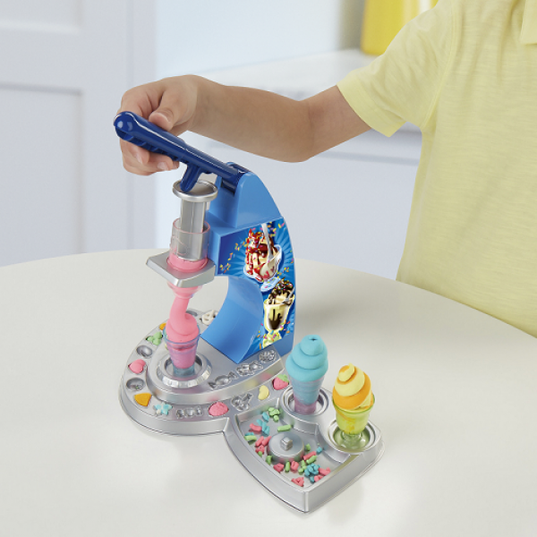 Play Doh Drizzy Ice Cream Playset